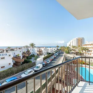 apt-pulpo-amarillo-playa-del-ingles.canaryislandshotels.net/