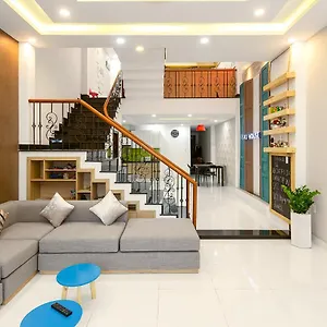 Siro House ホームステイ ダナン市